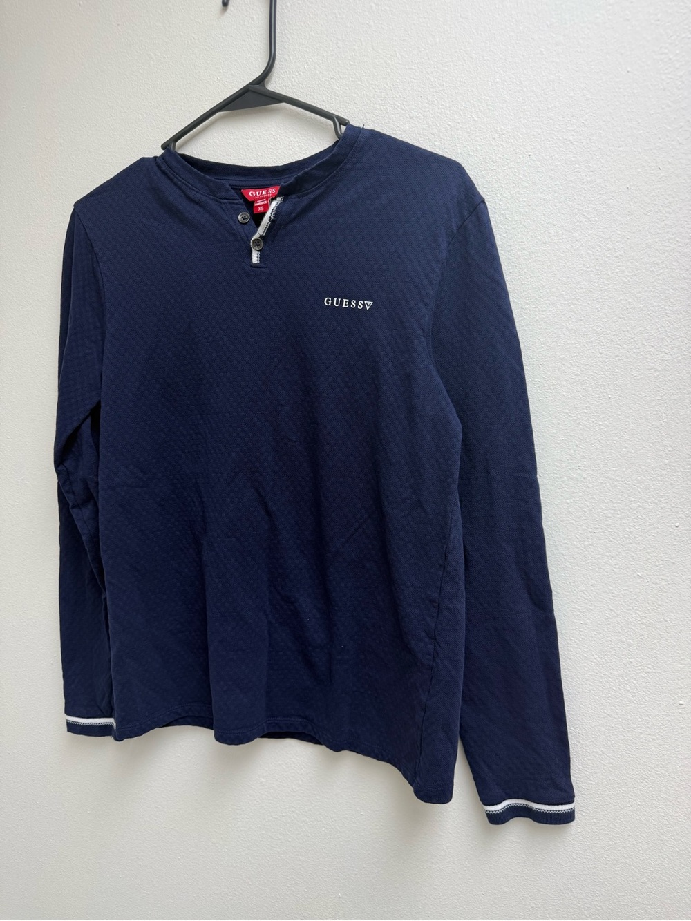 GUESS Men's Navy Long-Sleeve Henley with Contrast Trim